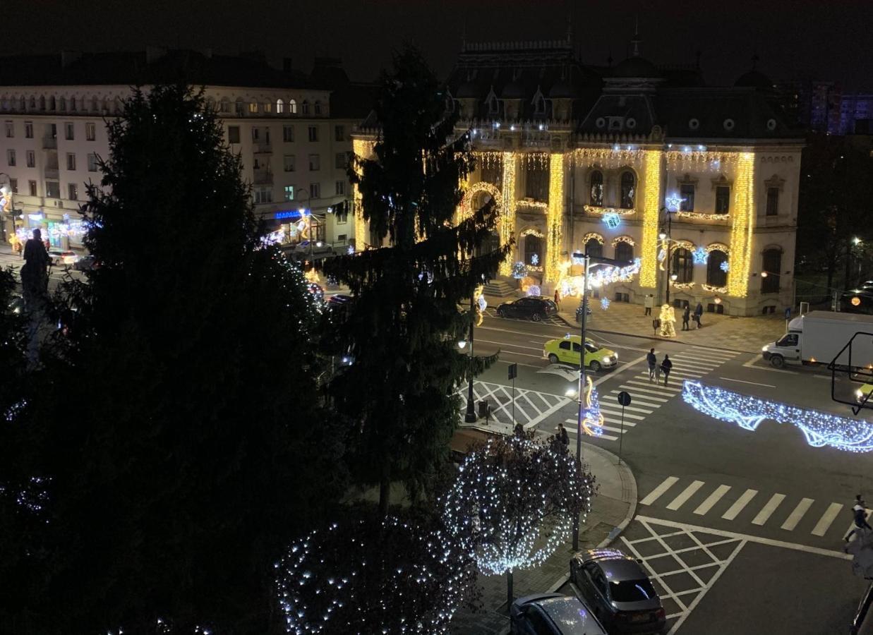 English Apartment Craiova Esterno foto
